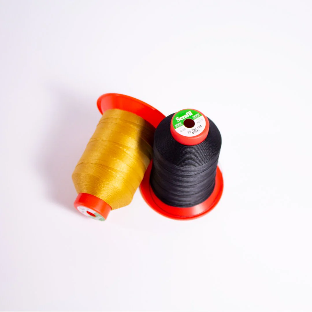 Bobine de Fil Serafil 20, 600m, Fil polyester pour cuir, Ocre 177 - Image 4