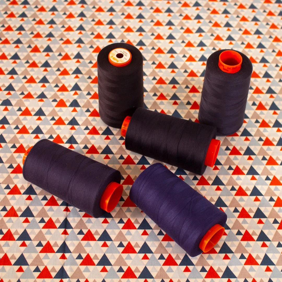 Fil surjeteuse 1000m Col 829, fil Belfil, bleu foncé - Image 3